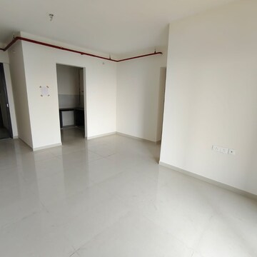 2 BHK Apartment For Rent in Lodha Amara, Sandoz Baug