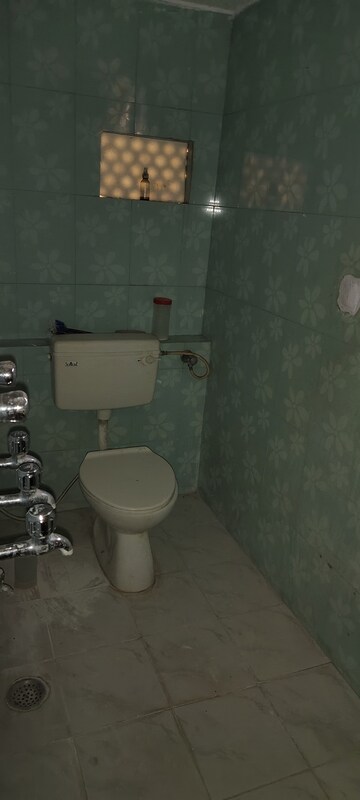 Bathroom in 3 BHK Independent House at Gomti Nagar – for Rent