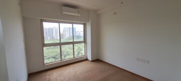 Room in 2 BHK Apartment at Godrej The Trees, Vikhroli East – for Sale