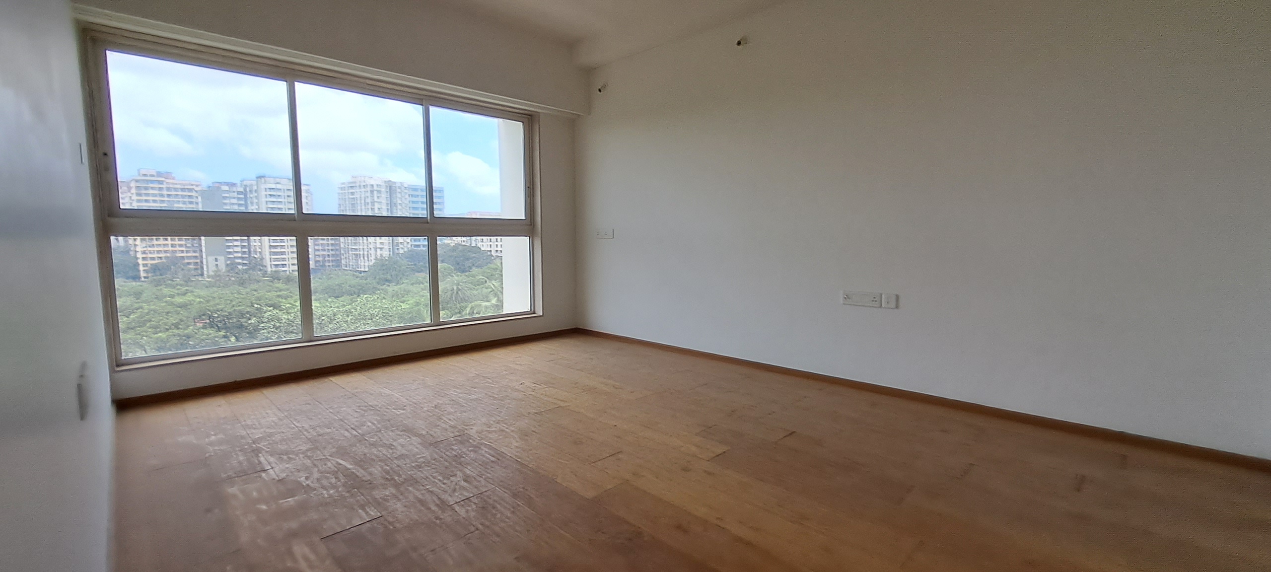 2 BHK + Extra Room Apartment For Sale in Godrej The Trees