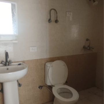  3 BHK Apartment at Gardenia Golf City, Sector 76 – for Rent