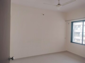 Room in 3 BHK Apartment at Vaibhavlaxmi Stella Sapphire, Chembur – for Rent