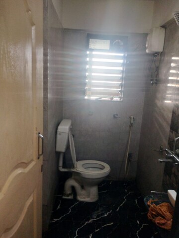 Bathroom in 3 BHK Apartment at Vaibhavlaxmi Stella Sapphire, Chembur – for Rent