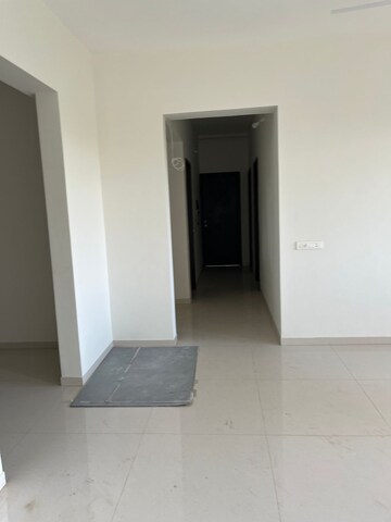 Room in 3 BHK Apartment at Kumar Princetown Royal, Undri – for Rent