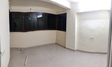 Room in 2 BHK Apartment at Greater Kailash ii – for Rent