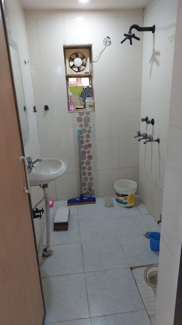 Bathroom in 3 BHK Apartment at Sector 11 Dwarka – for Rent
