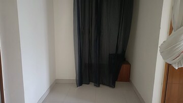 Room in 2 BHK Apartment at Greater Kailash ii – for Rent