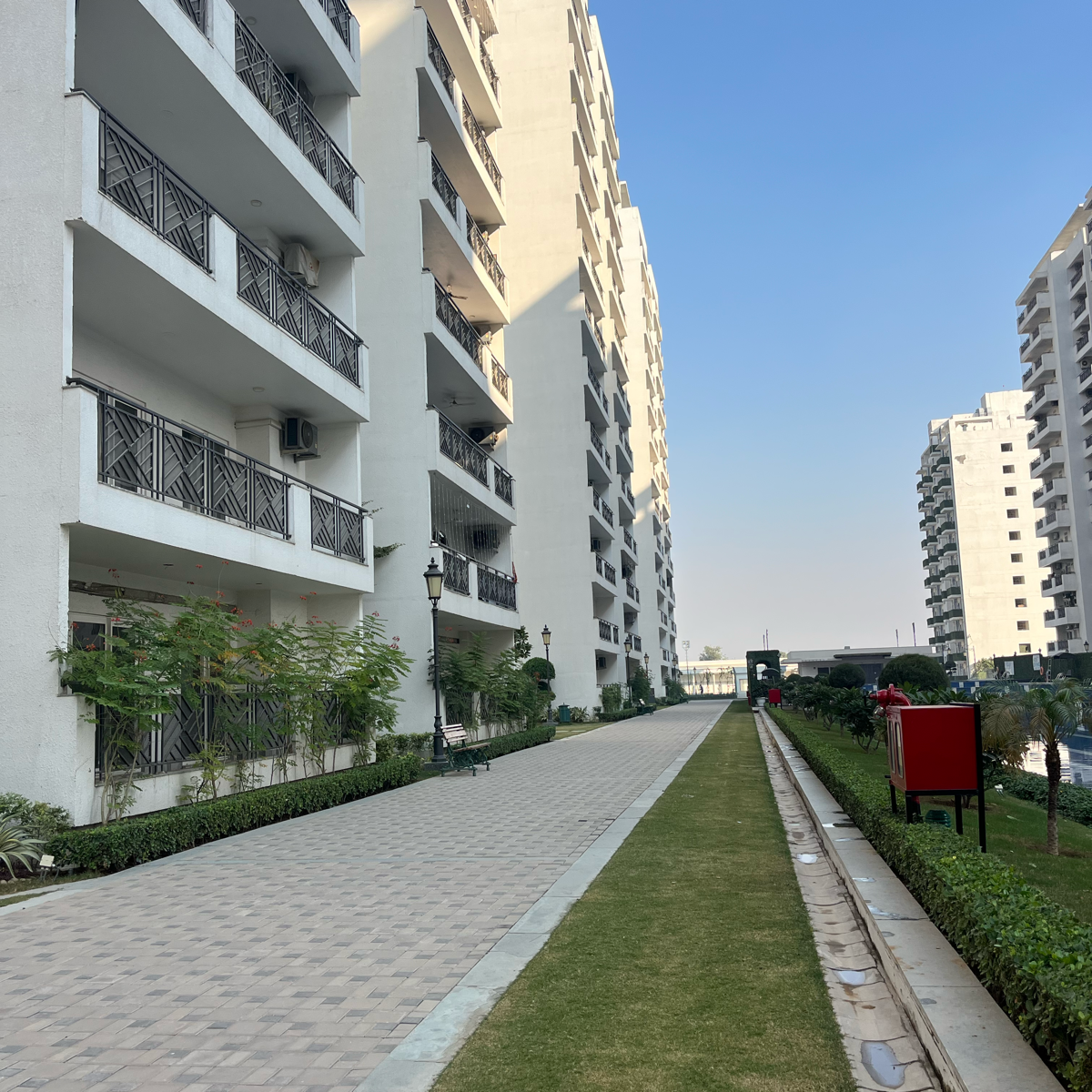 2 BHK Apartment For Sale in Silverglades The Melia