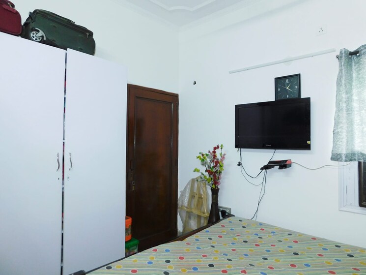 Bedroom, greater kailash ii 2 Bedroom 1120 Sq.Ft. Apartment In Greater Kailash ii Delhi 7963787