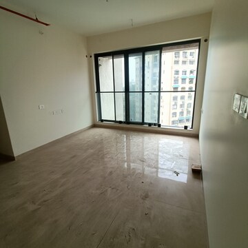 Room in 2 BHK Apartment at Dosti Eastern Bay, Wadala – for Rent