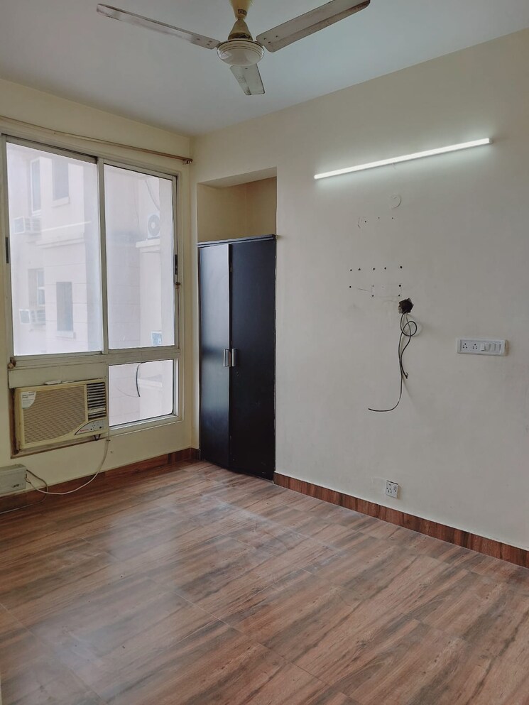 Room, dlf-regency-park-i 3 Bedroom 1750 Sq.Ft. Apartment In Dlf Phase iv Gurgaon 7963956