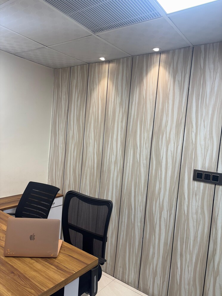 Team Area, netaji subhash place Commercial Office Space 400 Sq.Ft. In Netaji Subhash Place Delhi 7964004