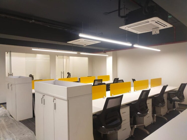 Team Area, netaji subhash place Commercial Office Space 1600 Sq.Ft. In Netaji Subhash Place Delhi 7964024