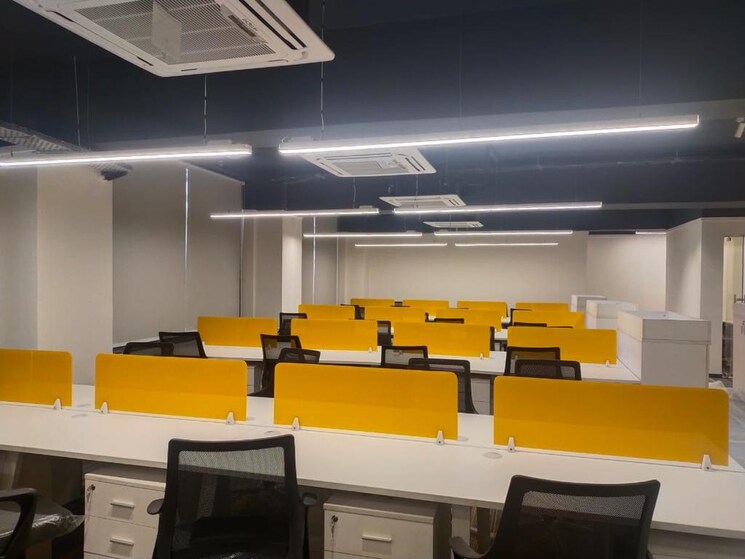 Team Area, netaji subhash place Commercial Office Space 1600 Sq.Ft. In Netaji Subhash Place Delhi 7964024