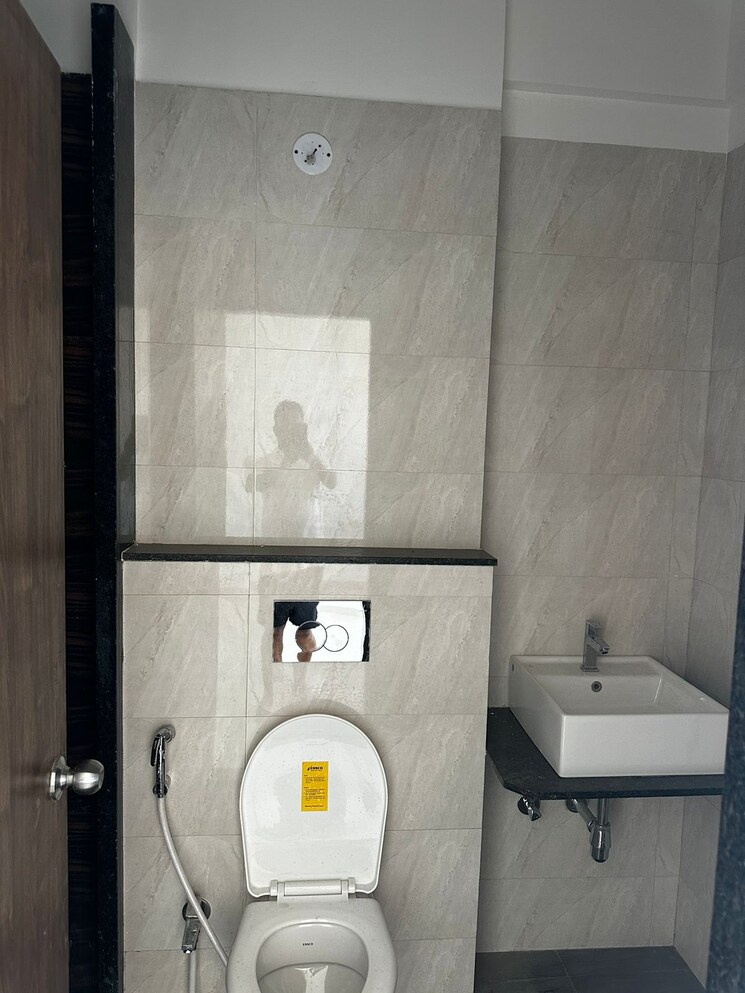 Bathroom, shreeji-atlantis 2 Bedroom 1200 Sq.Ft. Apartment In Malad West Mumbai 7964059