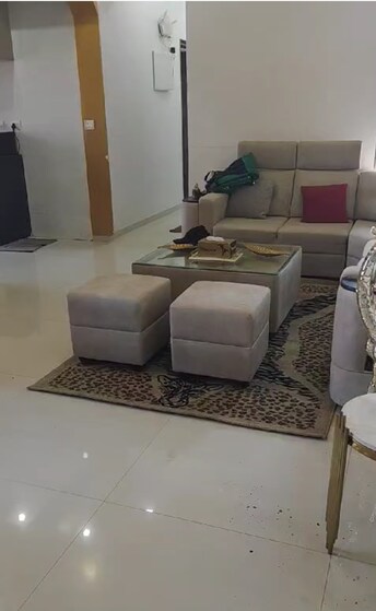 2 BHK Apartment For Rent in Shreeji Atlantis Malad West Mumbai  7964059