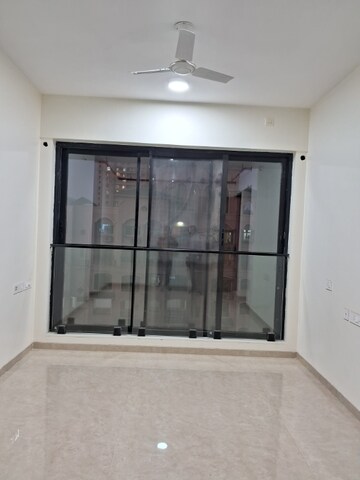 2 BHK Apartment For Rent in Dosti Eastern Bay, Wadala