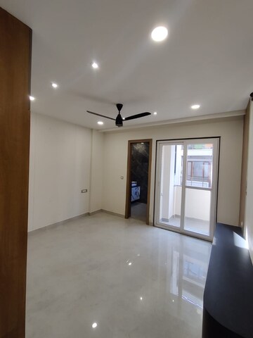 Master Bedroom in 3 BHK Builder Floor at Gms Road – for Sale