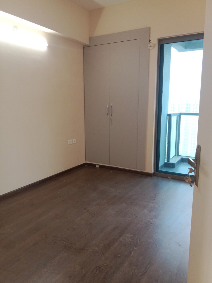 Room, paras-dews 4 Bedroom 2355 Sq.Ft. Apartment In Sector 106 Gurgaon 7964179