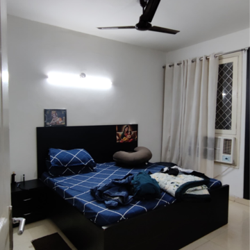 Bedroom in 2 BHK Apartment at Tulip Lemon, Sector 70 – for Rent