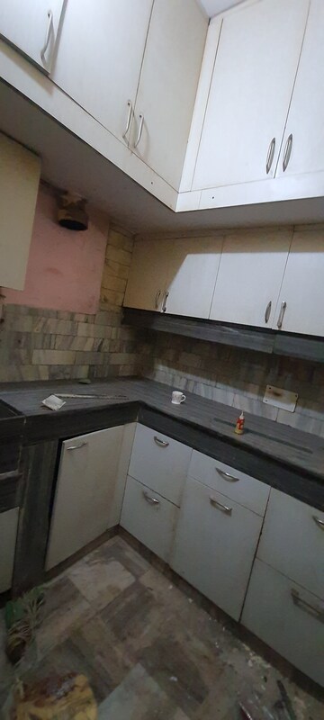 Kitchen in 3.5 BHK Independent House at Sector 7 – for Rent