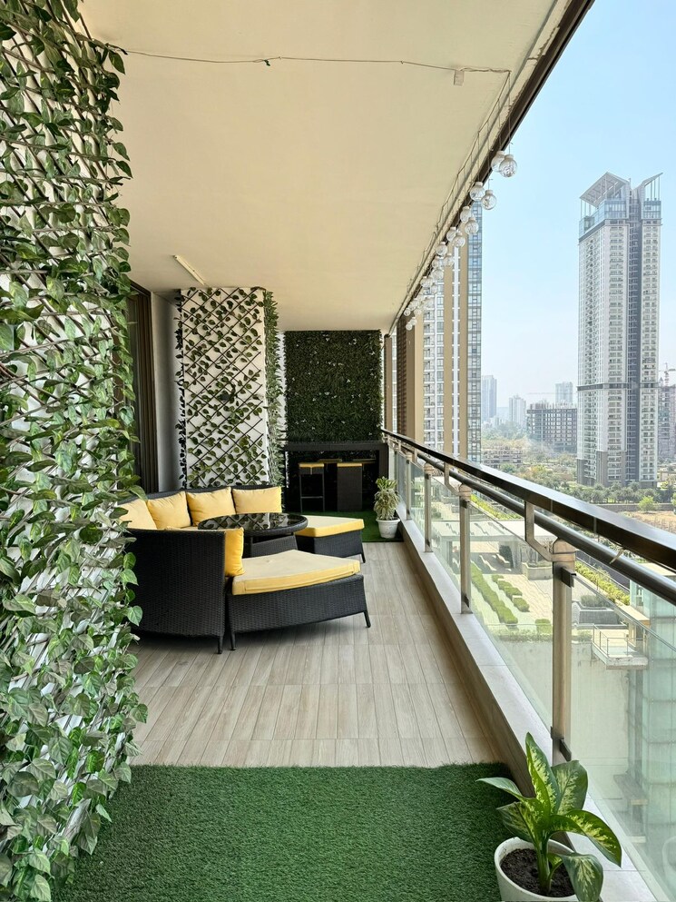 Balcony, m3m-golf-estate 4 Bedroom 5200 Sq.Ft. Apartment In Sector 65 Gurgaon 7964199