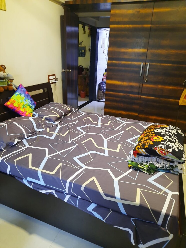  Parking, shree-saraswati-chs 1 Bedroom 550 Sq.Ft. Apartment In Kopar Khairane Navi Mumbai 7964256