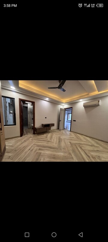 Bedroom in 4 BHK Builder Floor at Uppal Southend, Sector 49 – for Sale