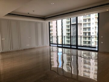 Room in 4 BHK Apartment at Suncity Platinum Towers, Sector 28 – for Rent