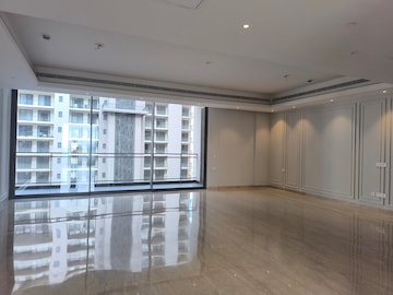 Room in 4 BHK Apartment at Suncity Platinum Towers, Sector 28 – for Rent