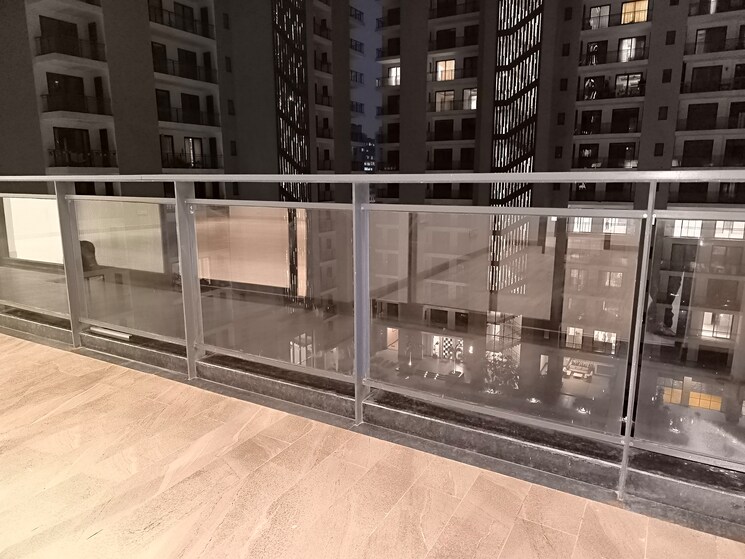 Balcony, suncity-platinum-towers 4 Bedroom 4175 Sq.Ft. Apartment In Sector 28 Gurgaon 7964328