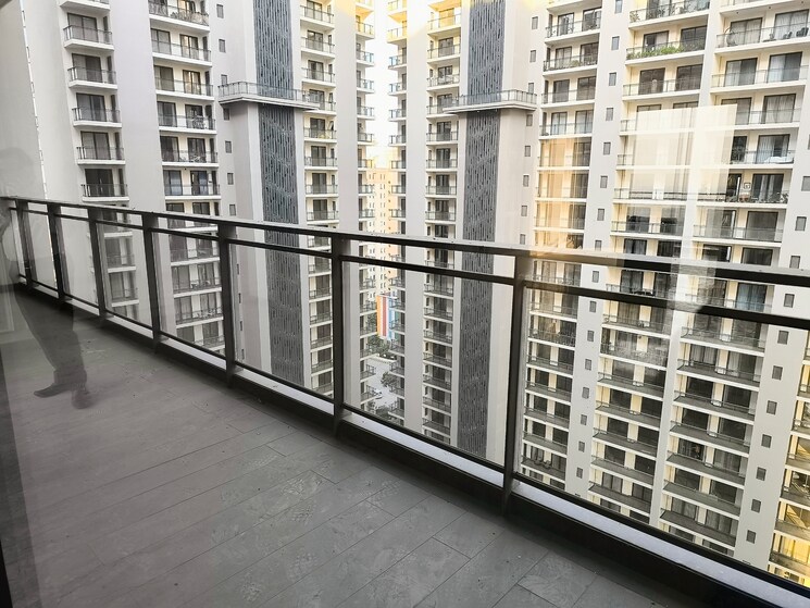 Balcony, suncity-platinum-towers 4 Bedroom 4175 Sq.Ft. Apartment In Sector 28 Gurgaon 7964328