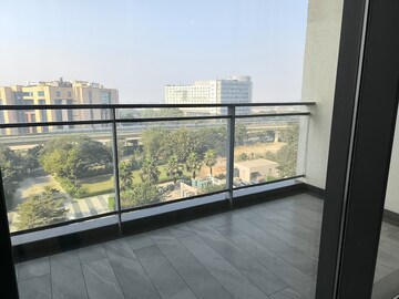 Balcony in 4 BHK Apartment at Suncity Platinum Towers, Sector 28 – for Rent