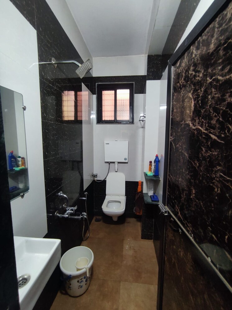 Bathroom, dattatray-niwas 4 Bedroom 1500 Sq.Ft. Apartment In Kopar Khairane Navi Mumbai 7964335