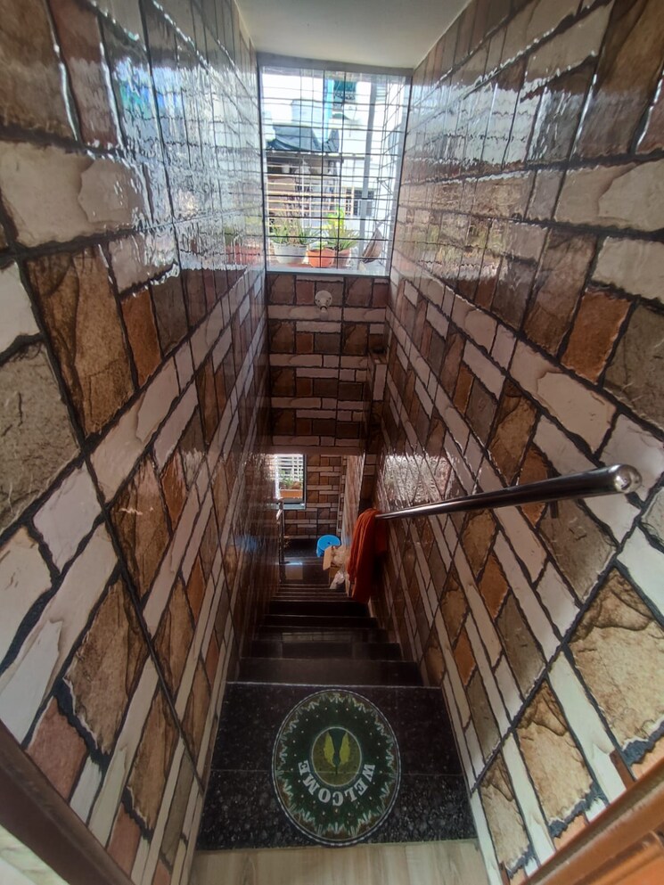 Attached Bathroom, dattatray-niwas 4 Bedroom 1500 Sq.Ft. Apartment In Kopar Khairane Navi Mumbai 7964335