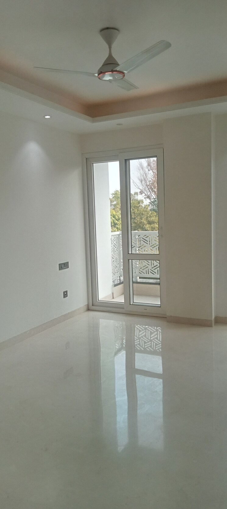 undefined, sarvodya enclave 3 Bedroom 200 Sq.Yd. Builder Floor In Sarvodya Enclave Delhi 7964352