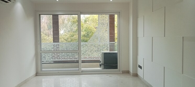 Room, sarvodya enclave 3 Bedroom 200 Sq.Yd. Builder Floor In Sarvodya Enclave Delhi 7964352