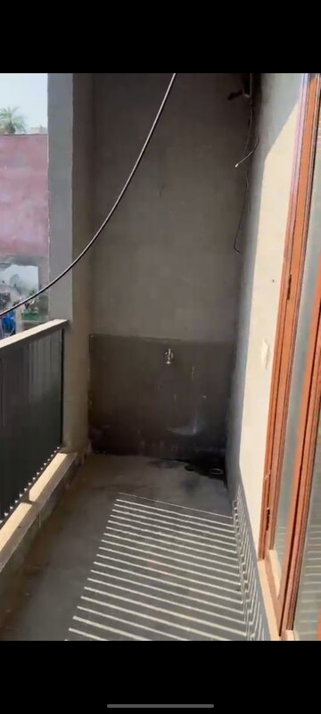 Furnished Amenities in 3 BHK Builder Floor at Saket – for Rent