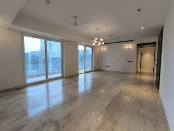 Room in 4 BHK Apartment at Mahindra Luminare, Sector 59 – for Rent