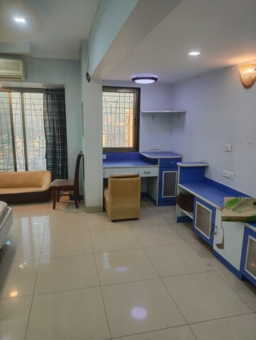 Living Room in 4 BHK Apartment at Seawoods – for Rent