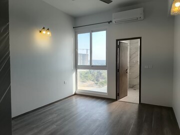 Room in 3 BHK Apartment at Conscient Hines Elevate, Sector 59 – for Rent