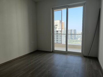 Room in 3 BHK Apartment at Conscient Hines Elevate, Sector 59 – for Rent