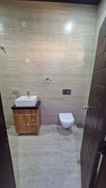 Master Bedroom in 3 BHK Independent House at Gms Road – for Rent