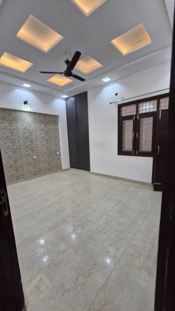 Master Bedroom in 3 BHK Independent House at Gms Road – for Rent
