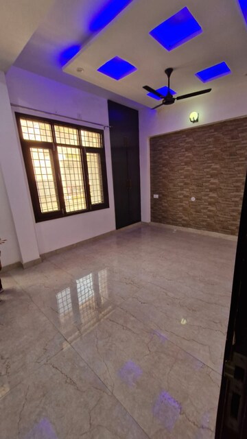 Room in 3 BHK Independent House at Gms Road – for Rent