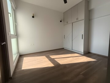 Room in 3 BHK Apartment at Conscient Hines Elevate, Sector 59 – for Rent