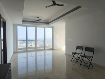 Room in 3 BHK Apartment at Conscient Hines Elevate, Sector 59 – for Rent