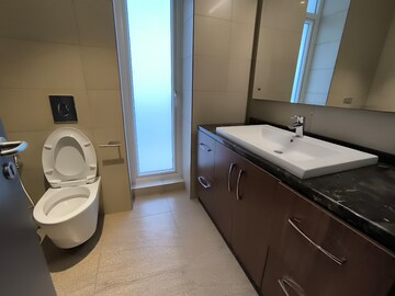 Bathroom in 4 BHK Apartment at Mahindra Luminare, Sector 59 – for Rent