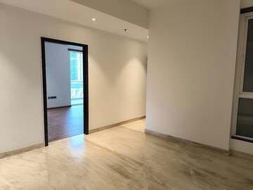 Room in 4 BHK Apartment at Mahindra Luminare, Sector 59 – for Rent