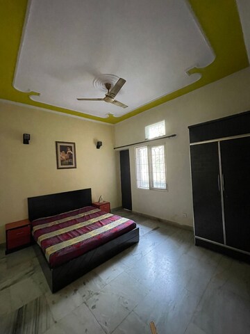 Bedroom in 2 BHK Apartment at Bana Enclave, Shipra Suncity – for Rent